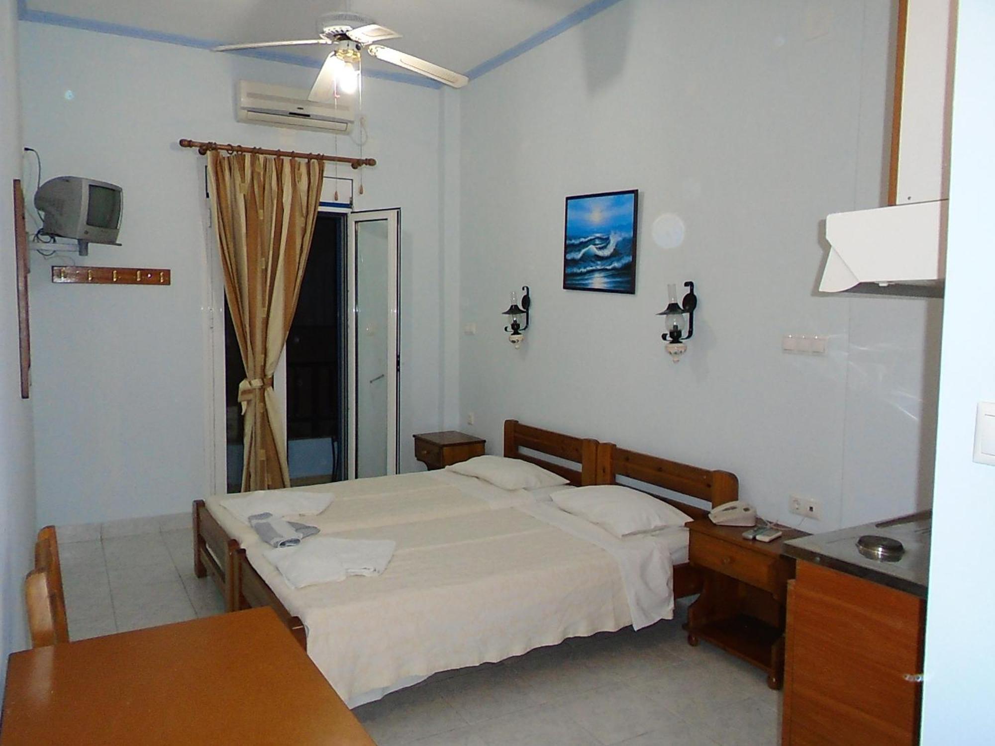 Hotel Asteria Agios Kirykos  Exterior photo